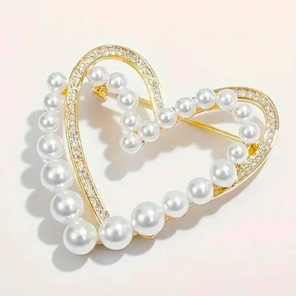 Brooch Pearl Heart Rhinestone Pin Crystal Gold Elegant Hollywood Glam Stylish
